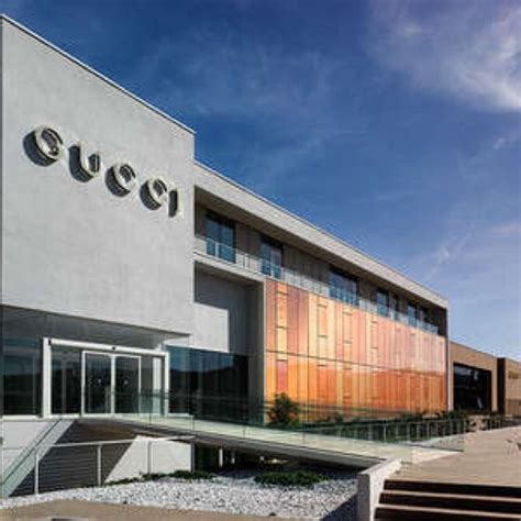 guccio gucci spa scandicci foto